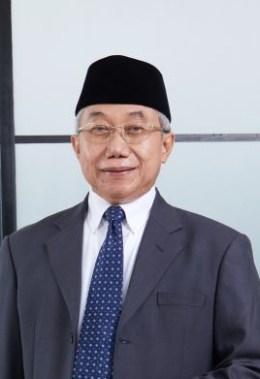 Prof. Dr. Masykuri Abdillah