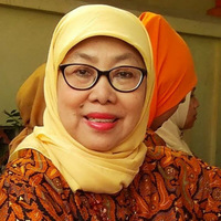 Dr. Haniah Hanafie M.Si.