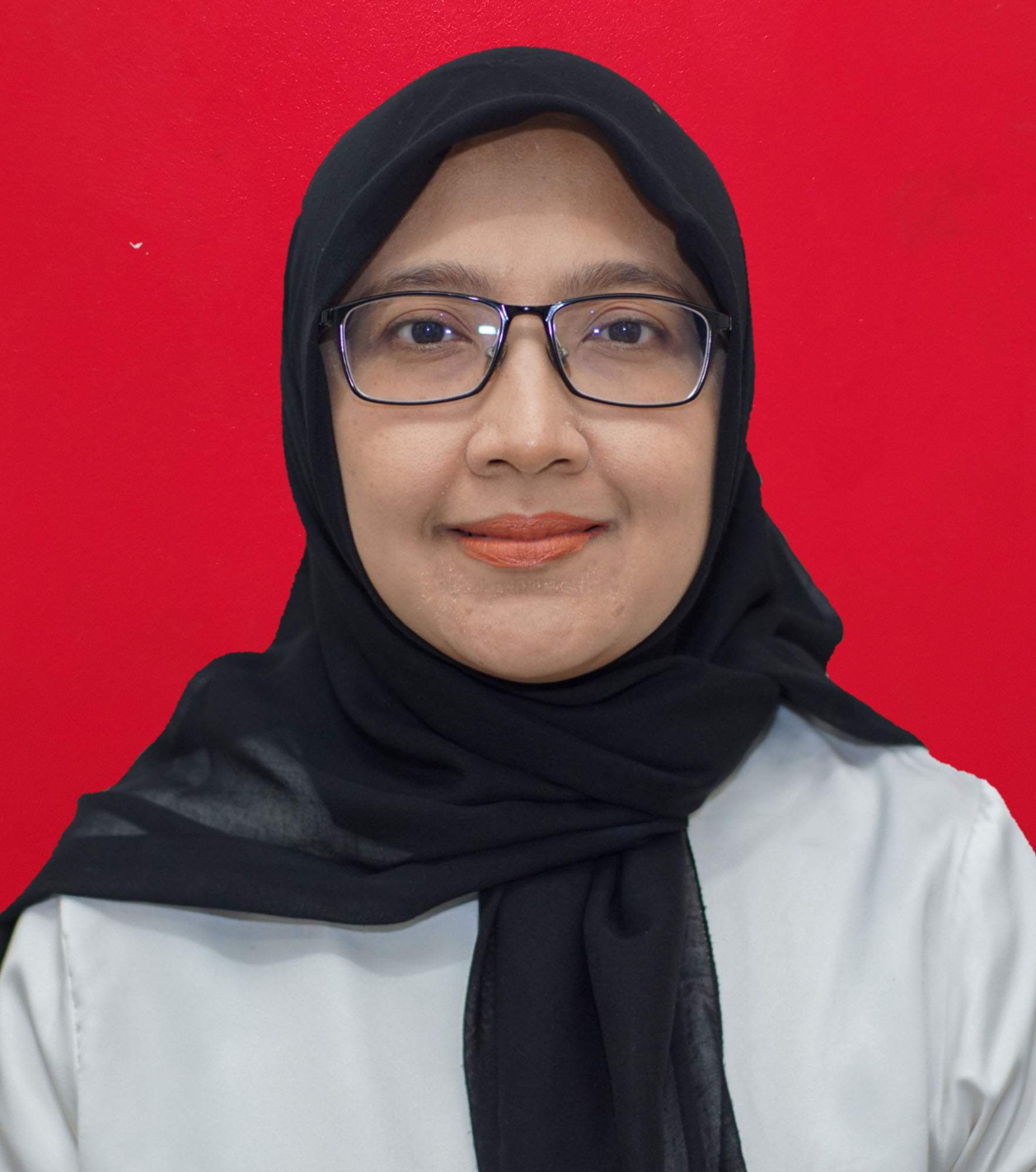 Dr. Bintan Humeira M.Si